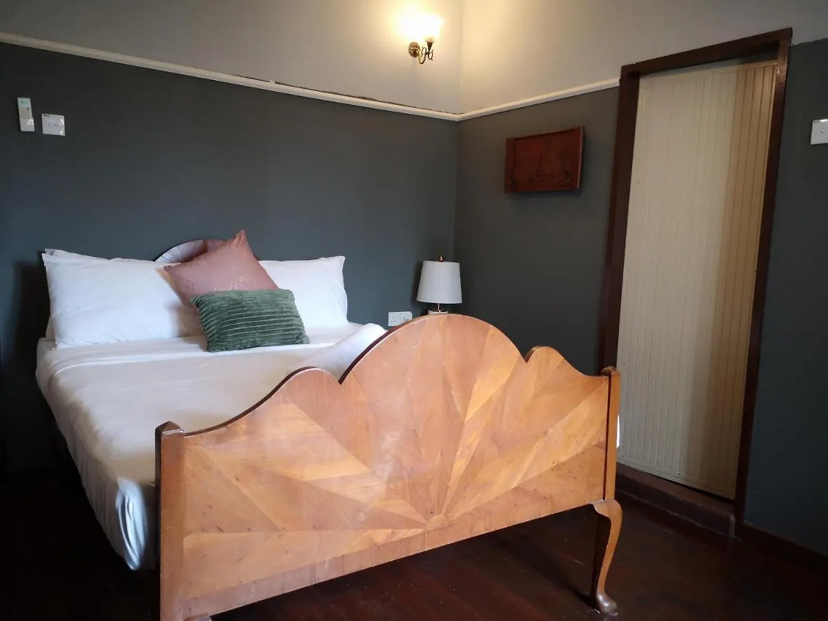 Guest house Heeren House By Redtarbus Hotel Malacca Malaysia